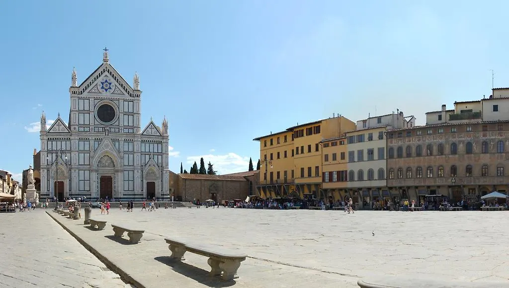 *** Guest house Soggiorno Karaba Florence Italy