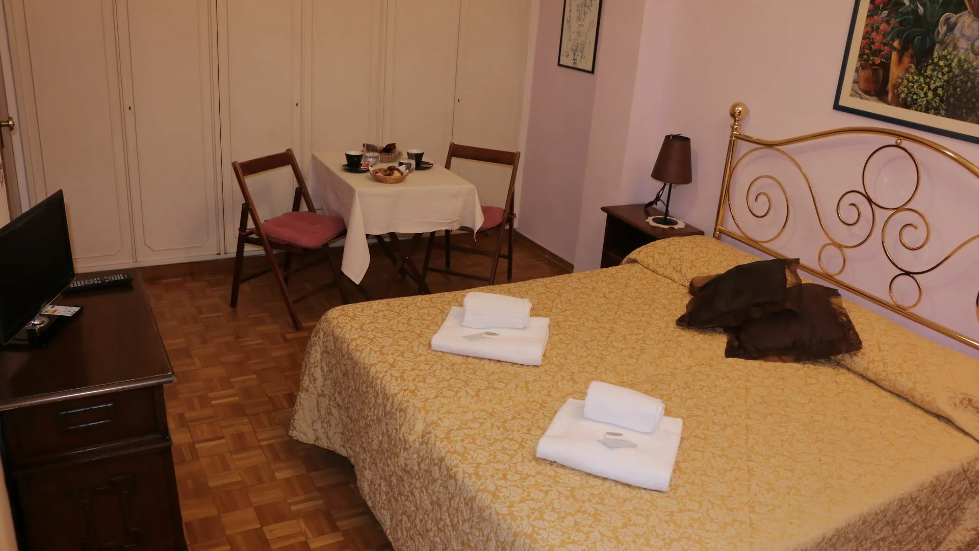 *** Guest house Soggiorno Karaba Florence Italy