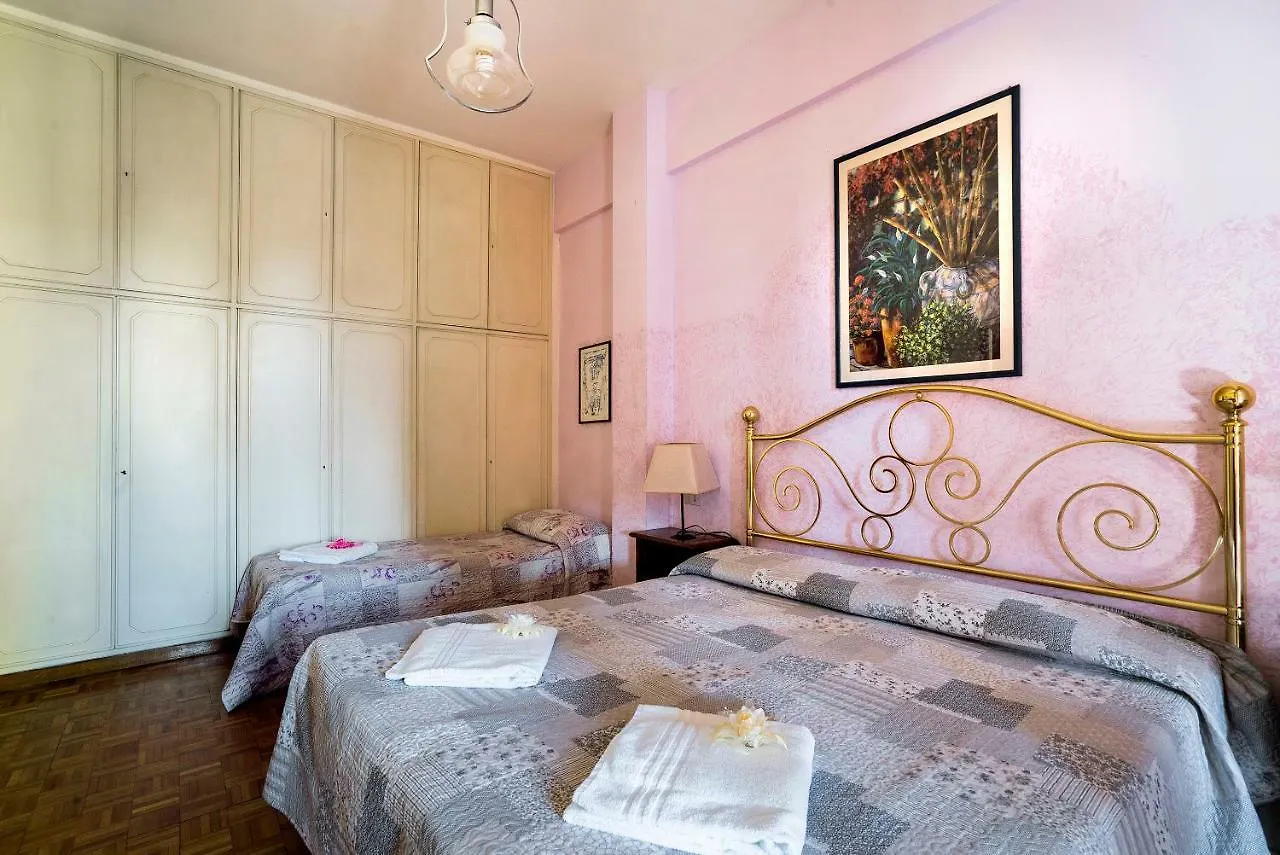 Guest house Soggiorno Karaba Florence